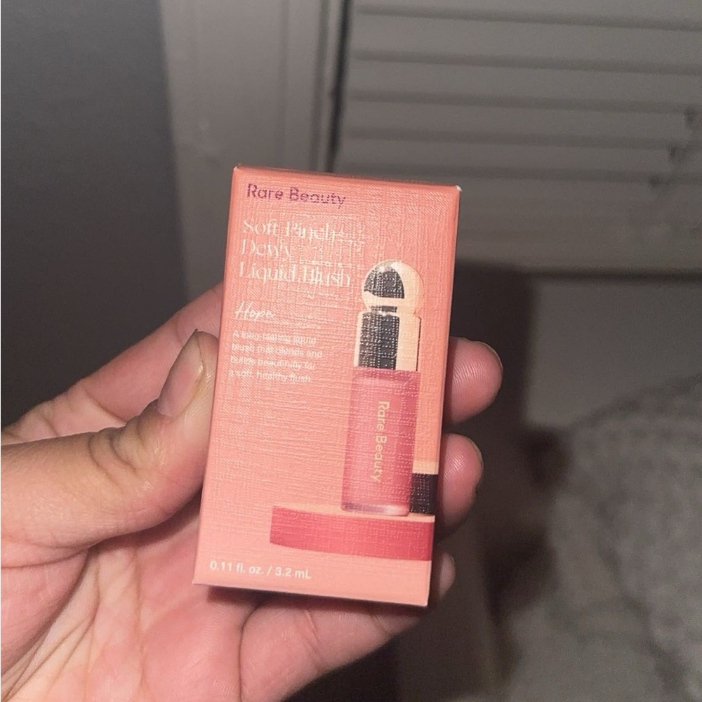 Mini Rare Beauty blush
